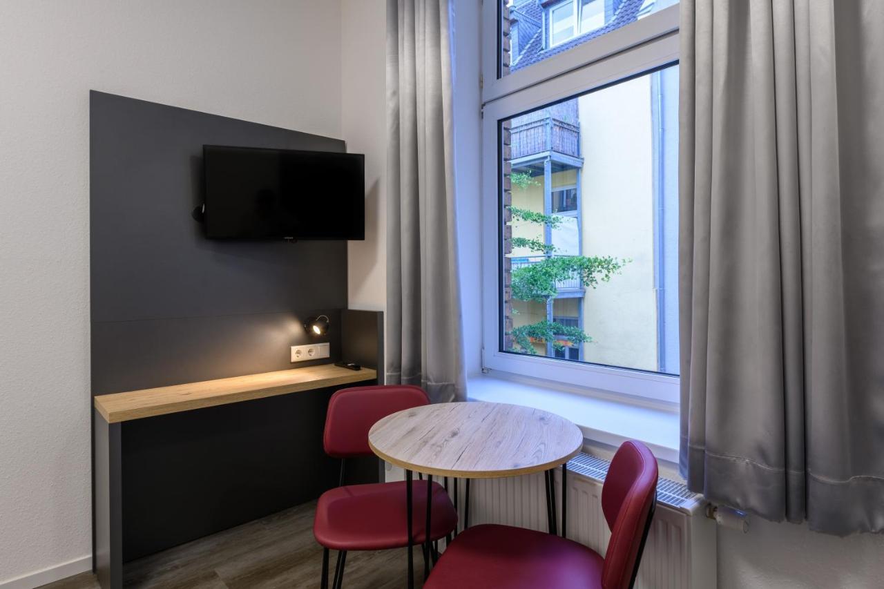 Royale Apartaments Central City كولونيا المظهر الخارجي الصورة
